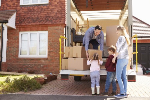 Removal vehicle hire considerations for Twickenham parking and access